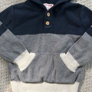 Cat & Jack boys Navy and Cream Hooded Sweater
